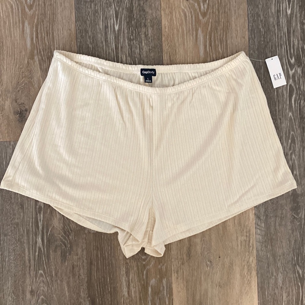 SUPER soft beige GAP sleep shorts, size L